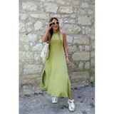 Yeşil Arkası Çapraz Yırtmaçlı Maxi Boy Elbise