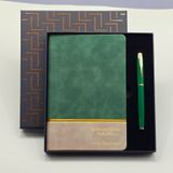 Yeşil Şeritli Defter ve Yeşil Metal Kalem Seti (Kutu Hediyeli) - ETT