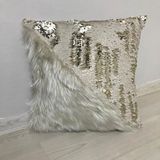 Yılmaz Home Pullu Peluş Dekoratif Üçgen Kırlent Kılıfı - 42 x 42 cm - Krem