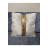 YILMAZHOME Peluş Şeritli Kırlent Kılıfı - (Kemik Peluş-Gold Şeritli)