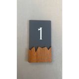 Yönline Wooden Serisi Dikey Kapı Numarası Antrasit Renk 8 x 18 cm Kolay Uygulama