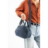 Yumuşak Dokulu Ultra Hafif, Esnek ve Su Geçirmez Polyamid Kumaş Omuz ve Kol Çantası Lacivert Model: (571-13-14H)