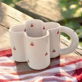 Yuugi Ceramic El Yapımı Seramik Büyük Kupa Yonca Tasarımlı Kiraz Desenli Şans Kupası 300-350 ml Kupa Bardak Mug - Beyaz