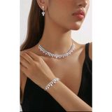 Zarif Işıltılı Zirkon Taşlı Gelin Takı Seti (Kolye-Küpe-Bileklik) ÜMKS-002