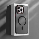 Zebana Apple iPhone 13 Pro Max ile Uyumlu Kılıf Zebana Aura M-safe Silikon Kılıf Siyah