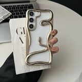 Zebana Samsung Galaxy S22 ile Uyumlu Kılıf Zebana 3D Snake Silikon Kılıf Gold
