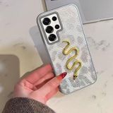 Zebana Samsung Galaxy S23 Ultra ile Uyumlu Kılıf Zebana Golden Serpent Silikon Kılıf Gri