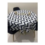 Zeren Home Sıvıya Dayanıklı Yuvarlak Dertsiz Masa Örtüsü Zigzag, 150 x 150