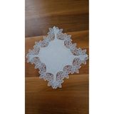 ZESA HOME Fransız Dantelli Lüks Zigon Sehpa Örtüsü Ekru Fulya 40 x 40