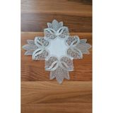 ZESA HOME Fransız Dantelli Lüks Zigon Sehpa Örtüsü Platin Lale 40 x 40