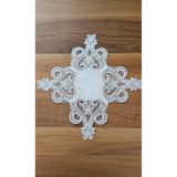 ZESA HOME Fransız Dantelli Zigon Sehpa Örtüsü Ekru Kalp 40 x 40