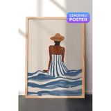 Zestia Ahşap Çerçeveli Duvar Tablosu Denizde Oturan Şapkalı Kadın Yaz Temalı İllüstrasyon Salon Dekoru, 50 x 70