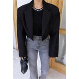 Zey Studio Kadın Siyah Vatka Detaylı Crop Blazer Ceket