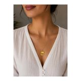 Zeynepli gold & jewelry 14 AYAR ALTIN M HARFLİ KARE KALPLİ KOLYE