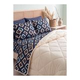 Zühre Home Geometrik Desen Welsoft Çift Kişilik Uyku Seti | Yatak Örtüsü | Çift Taraflı Yorgan 195x215 cm, 2 Adet 50x70 cm Yastık Kılıfı, Lastikli Çarşaf | Dokulu, Yumuşak Set