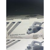 650 W Makita Planya