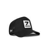 7 Numara Logolu Siyah Trucker Şapka
