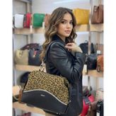 Arba Bag & Accesory Ön Gövdesi Gerçek Süet Parlak Şerit Detaylı Kadın Omuz Çantası - Leopar