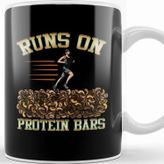 Baskı Dükkanı Runs On Protein Bars Funny Cardio & Running Pun Kupa