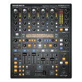 Behringer DDM4000 DJ Mikser