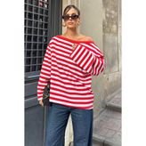BEJNA Kadın Kırmızı Çizgili Düşük Omuz Oversize Bluz