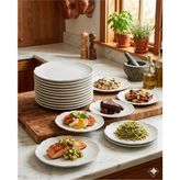 Biodata 12'li Mat Beyaz 24 cm Dalgalı Kenar Servis Tabağı Seti - Modern Yuvarlak Kahvaltı, Pasta ve Tatlı Tabakları - 24 x 24 cm