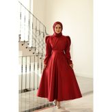 By Atelier MEVA Kadın Bordo Önü Pileli Uzun Kloş Etek Kemerli Modern Elbise/Abiye