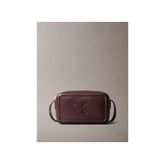 Calvin Klein Bold Ck Kadın Mini Omuz Çantası