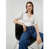 Crop Bluz Dantel Detaylı V Yaka