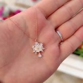Güler Yüzlü Silver Sedef Çiçek Gümüş Kolye