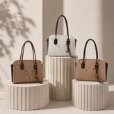 IB Collection Terra Hasır Charm Detaylı Çanta - Taba