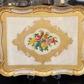 İtalyan Gül Ağacı El Yapımı Büyük Dikdörtgen Tepsi 55x36cm Gold Renk Beyaz Kenarlı Çiçek Desenli