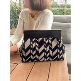 Jophiel Atelier Portföy Çanta Kadın Zincirli Omuz Çantası Dokuma Kumaş ile Şık Görünüm 20x28 cm Clutch
