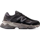 New Balance 9060 Kadın Spor Ayakkabı Siyah - Siyah Taban Tipi ile Konforlu Tasarım