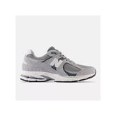 New Balance M2002R Kadın Spor Ayakkabı Gri Renkli Nefes Alabilir Yapı ile Konforlu Tasarım