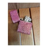 Pembe Taşlı Zippo Çakmak