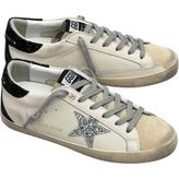 Rumgay Golden Goose - Women's Super Star With Silver Star And Black Glitter Heel Tab - Kadın Sneakers Ayakkabı - Beyaz - Gri - Bej