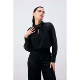 Sateen Yaka Aksesuarlı Bluz