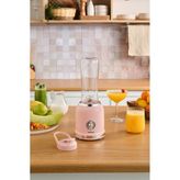 Şirin Pembe Kişisel Smoothie Blender, Pratik ve Şık Tasarım