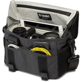 Tenba DNA 8 Messenger Bag Graphite Omuz Çantası