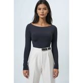 Trend Alaçatı Stili Siyah Kayık Yaka Basic Bluz ALC-X14395