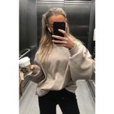 Yakamel Kadın Bej Uzun Kollu Sweatshirt Bisiklet Yaka Oversize Basic