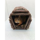 Yuva. Hamster.kuş. Sincap Yuvası