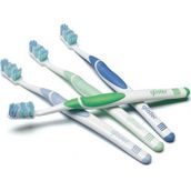 Amway Glister 4 Adet Orta Sert Diş Fırçası