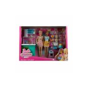 Barbie Brooklyn ve Malibu Pasta Yapıyor Oyun Seti