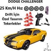 Brother Toys 25 Km/h Hız Yapan Dodge Challenger Görünümlü Şarjlı 2.4 Ghz Uzaktan Kumandalı Drift Araba - Sarı