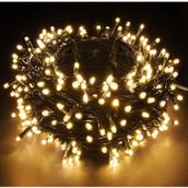 Coverzone Gün Işığı Fişli LED Işık Zinciri 220V Enerjili Dekoratif Aydınlatma Balkon Oda ve Yılbaşı Süslemeleri için Sıcak Sarı Işık Enerji Sınıfı (Siyah Kablo Sarı Işık, 40 Metre)