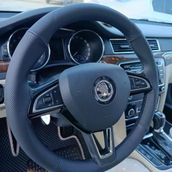 Dikişli Direksiyon Kılıfı Noktalı/ Siyah Deri Siyah Dikişli Skoda Süperb Octavia Kamiq Kodiaq İçin