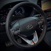 Dikişli Direksiyon Kılıfı Siyah Deri Bej Dikişli Hyundai Kona Için
