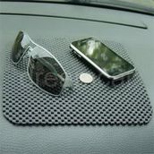 Dreamcar 33011 Siyah Kaydırmaz 1. Kalite 460 gr/m2 Torpido Ped
